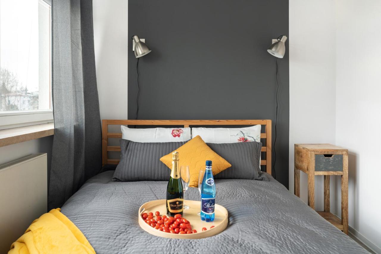 Superapart Wilanowska Apt 20 "Pet-Friendly 1Br Home With Patio Varşova Dış mekan fotoğraf